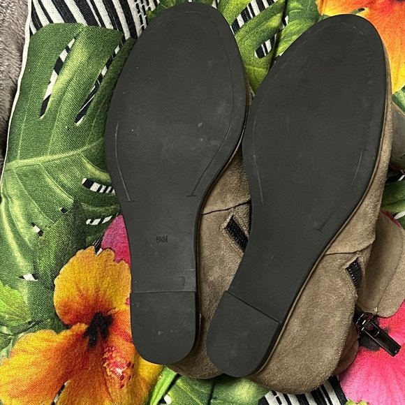 Kenneth Cole 'Vivian' Wedge Bootie, Size 6.5 Tan - Picture 10 of 14